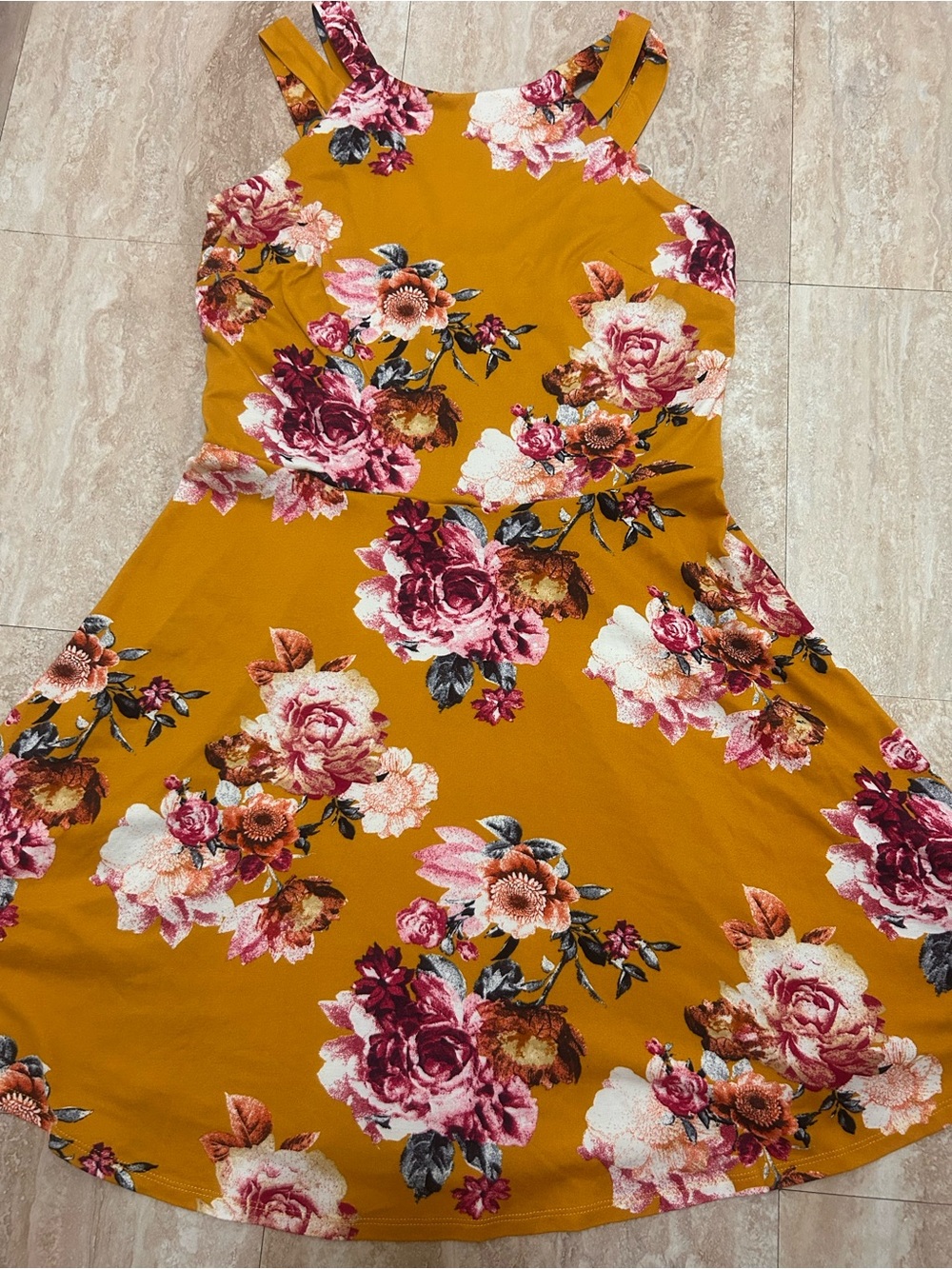 Dress - Picture 2 of 6